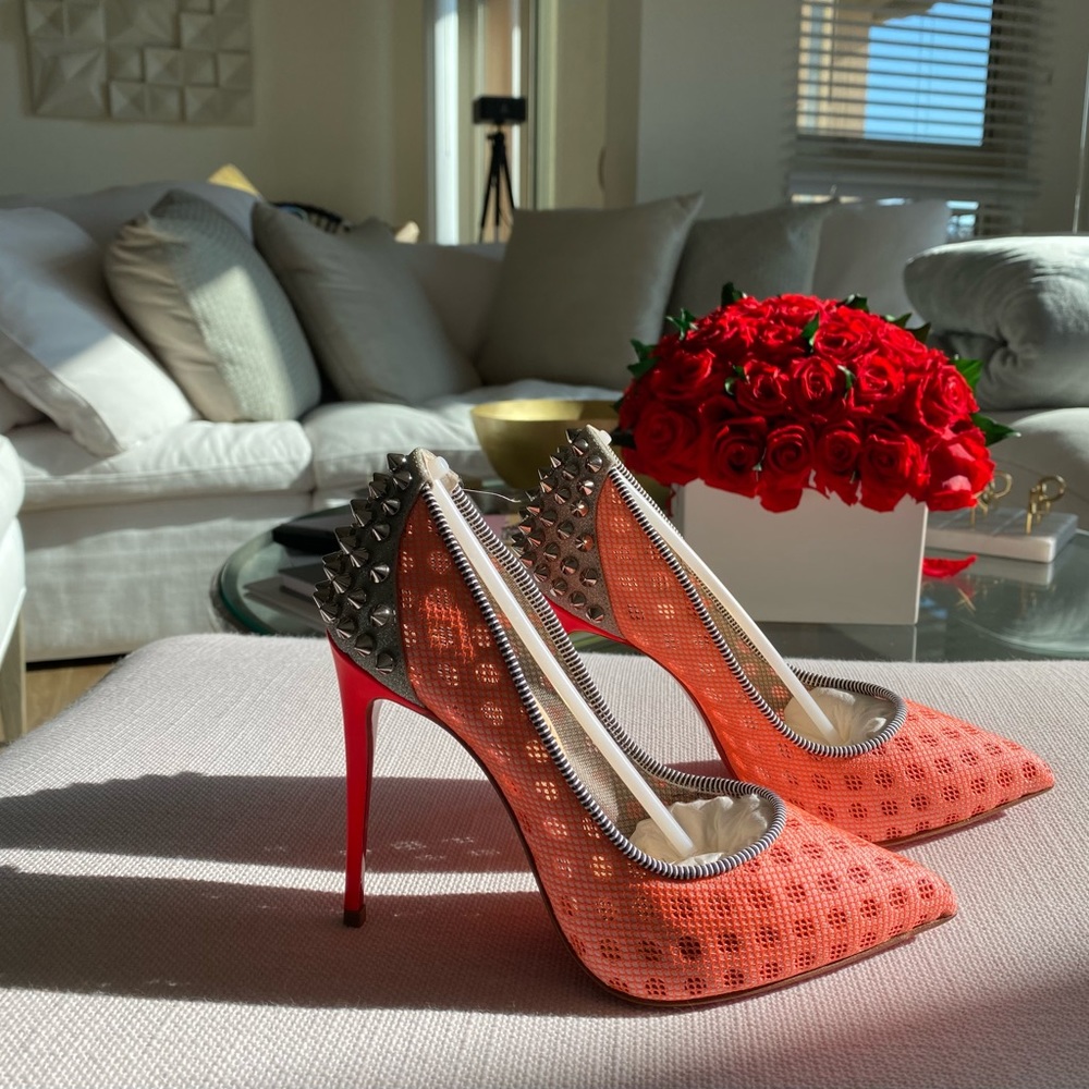 Christian Louboutin. Size 34. Brand new